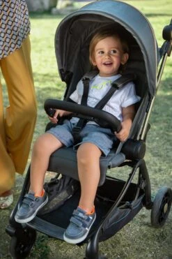 CHICCO Trio One4Ever I-Size - Kory Essential - City Map Re-Lux 12 CHICCO Trio One4Ever I-Size - Kory Essential - City Map Re-Lux -Chicco 08079881570000 000 00 07988185722100403 1280x1280